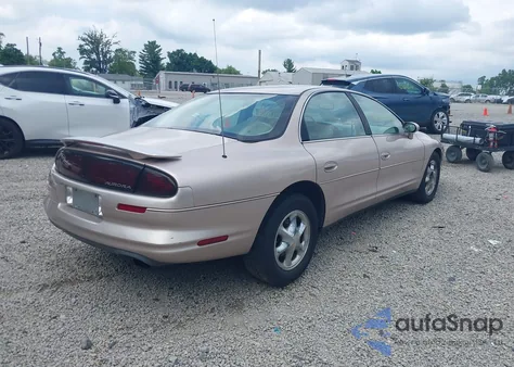 1998 Oldsmobile Aurora из США, поврежденный, VIN 1G3GR62CXW4121053